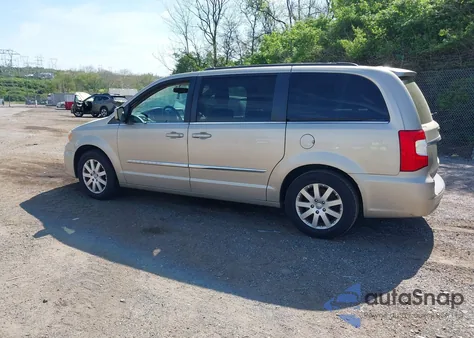 2013 Chrysler Town & Country Touring from USA, damaged, VIN 2C4RC1BG8DR774619